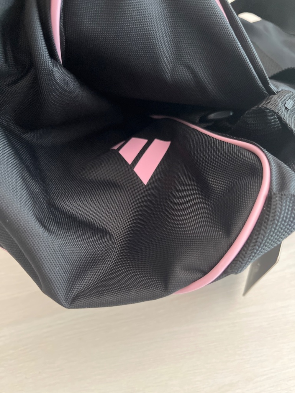 New Adidas Duffel Bag - Picture 6 of 7